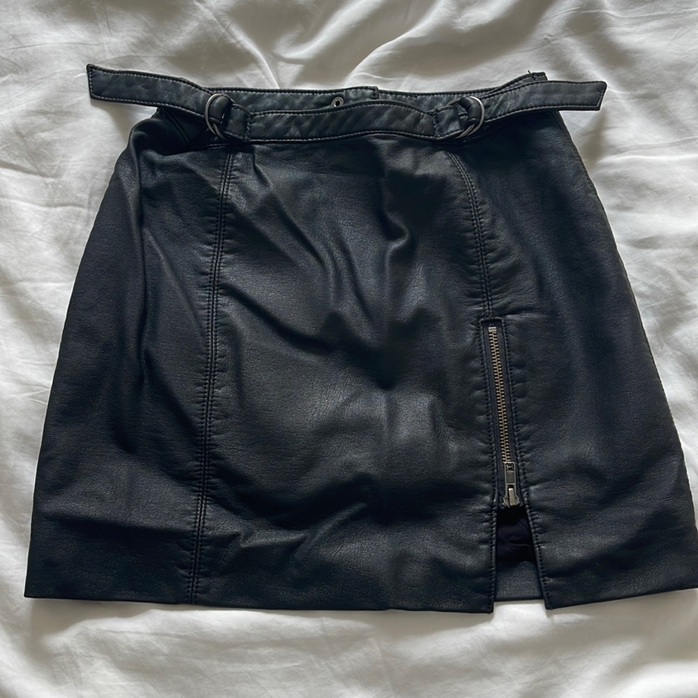 Free people leather skirt size 0
